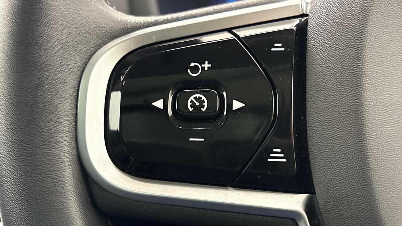 Used Volvo V60 2025 for sale - 76715178: Photo 31