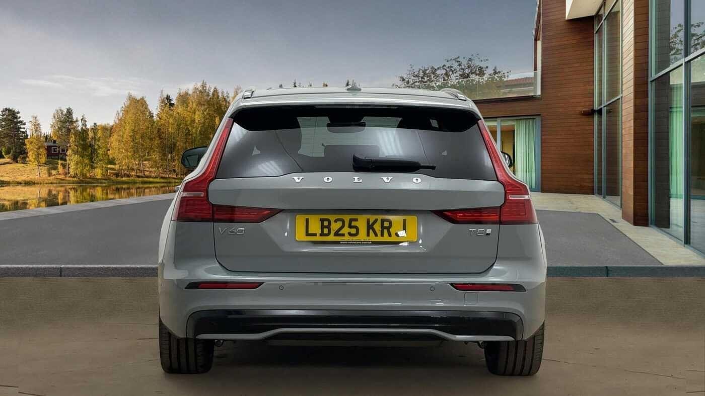 Used Volvo V60 2025 for sale - 76715178: Photo 4