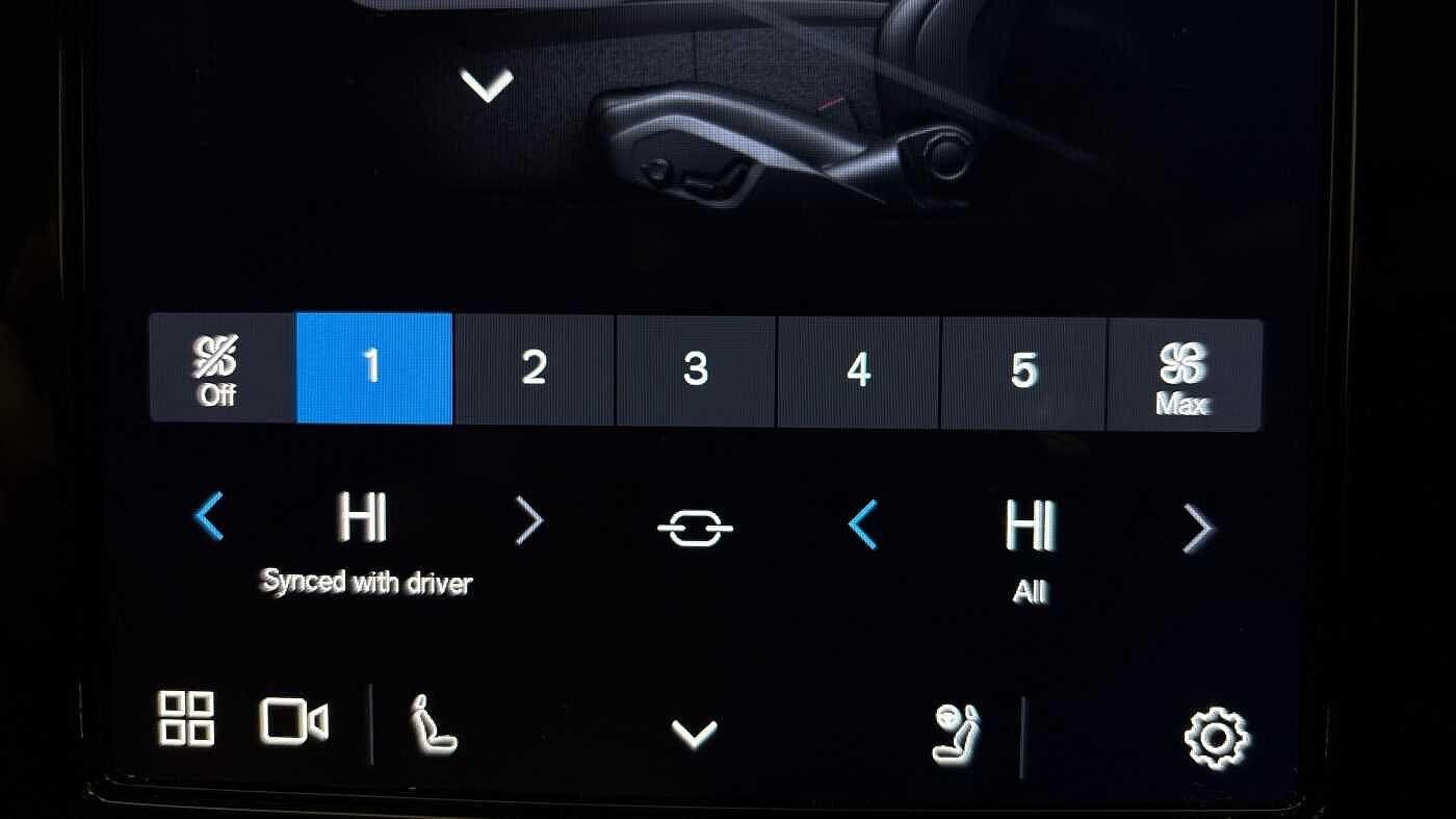 Used Volvo V60 2025 for sale - 76715178: Photo 40