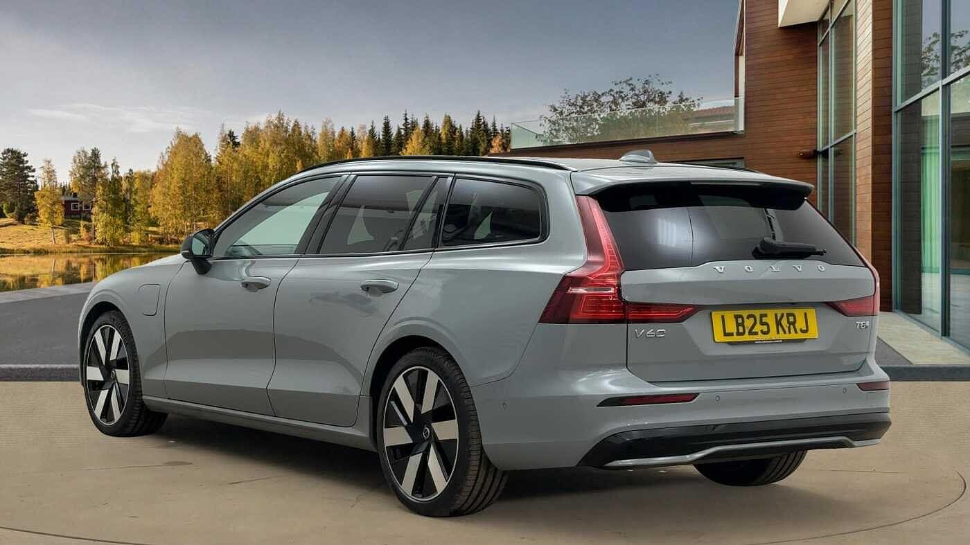 Used Volvo V60 2025 for sale - 76715178: Photo 5