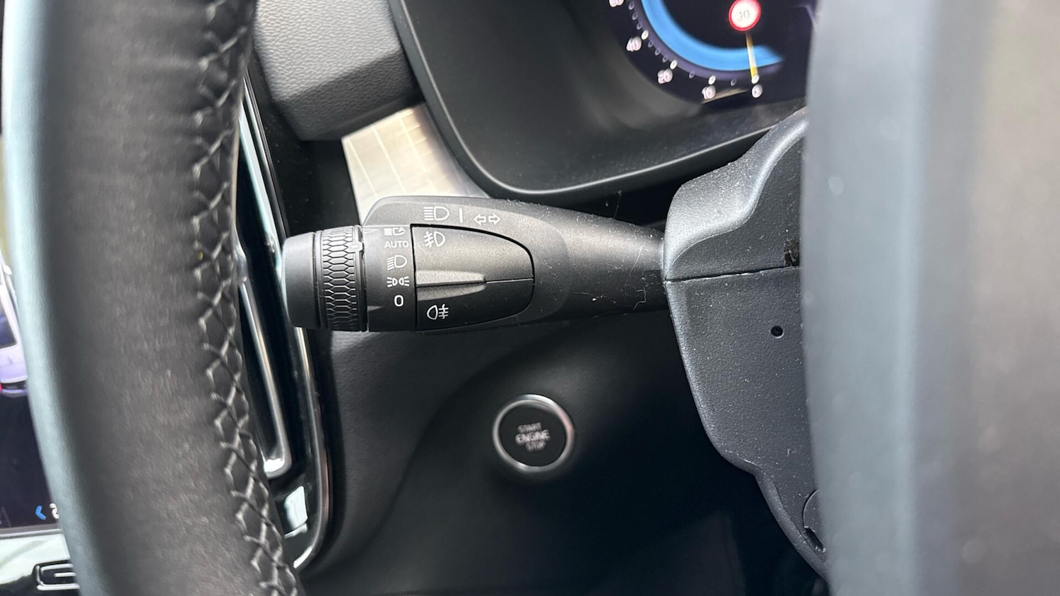 Used Volvo XC40 2022 for sale - 76573252: Photo 18