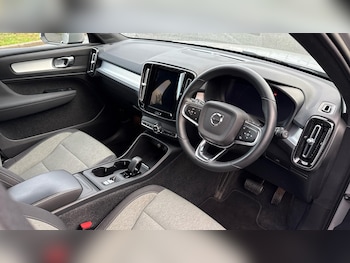 Used Volvo XC40 2022 for sale - 76573252: Photo