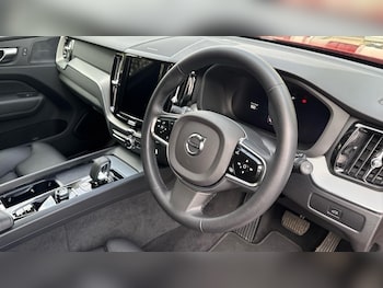 Used Volvo XC60 2023 for sale - 76094630: Photo