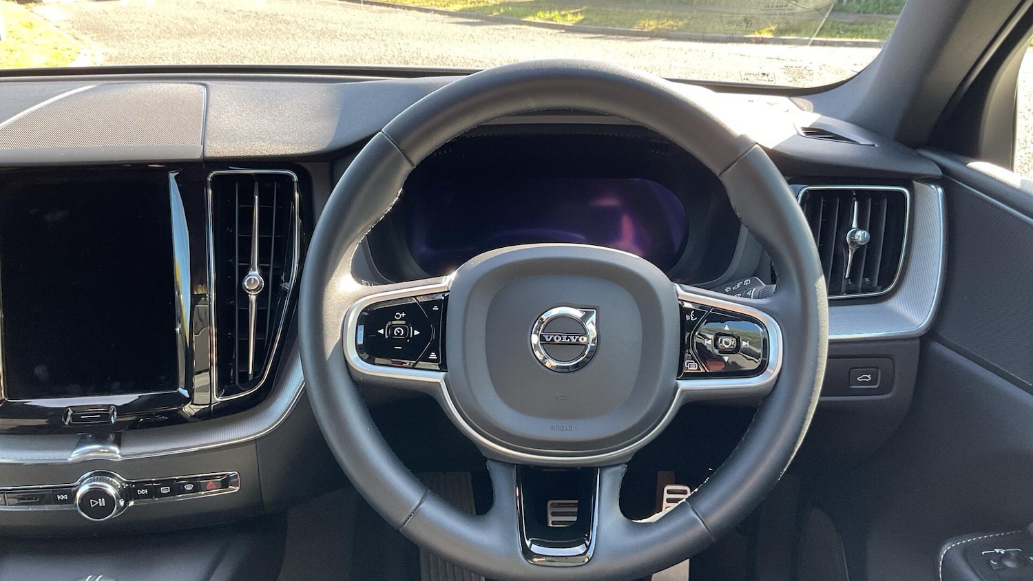 Used Volvo XC60 2022 for sale - 76094618: Photo 10