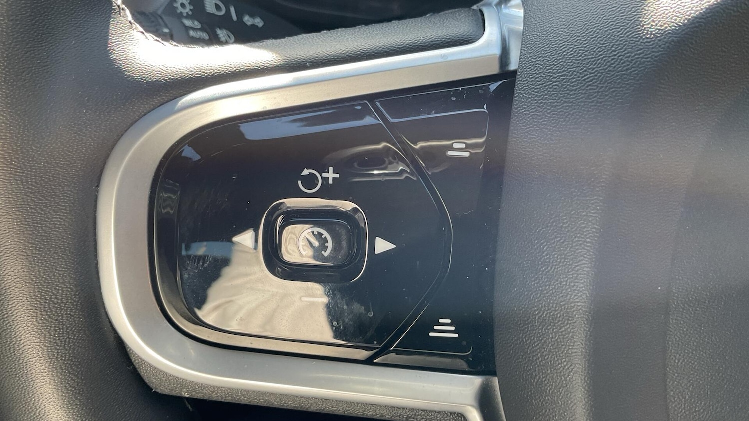 Used Volvo XC60 2022 for sale - 76094618: Photo 21