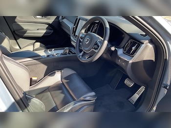 Used Volvo XC60 2022 for sale - 76094618: Photo 4
