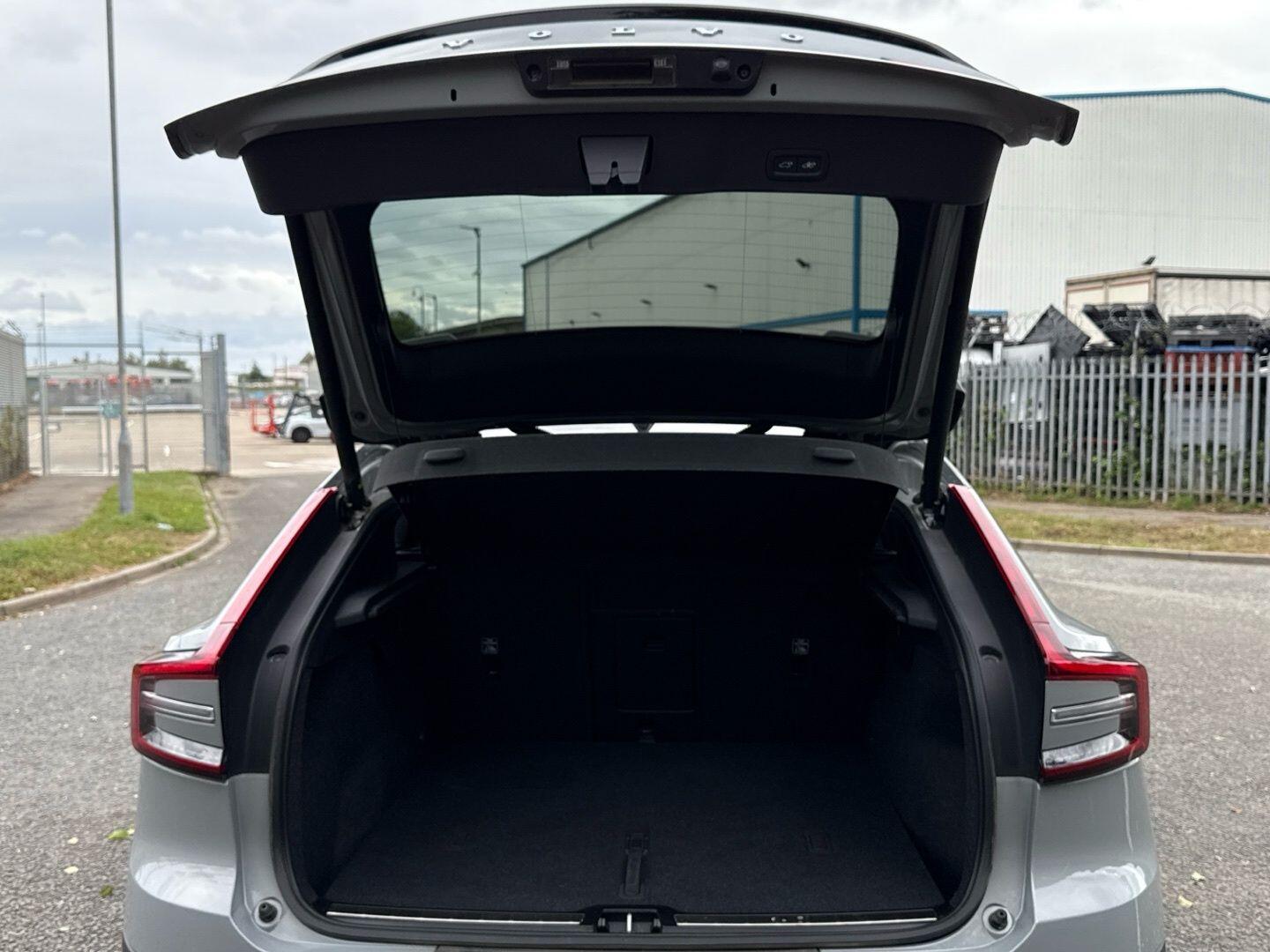 Used Volvo C40 2023 for sale - 76607668: Photo 28