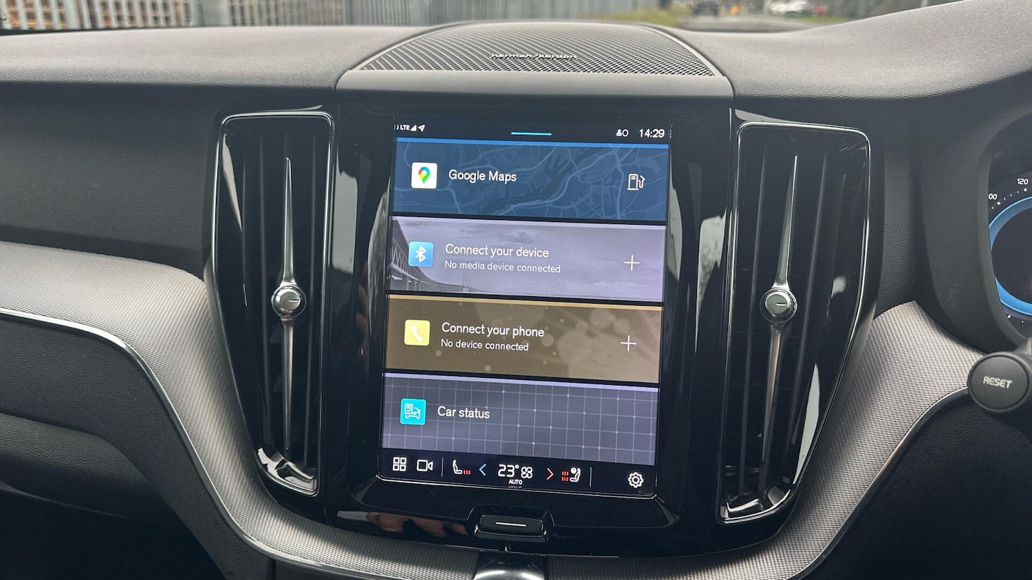 Used Volvo XC60 2021 for sale - 76612873: Photo 12