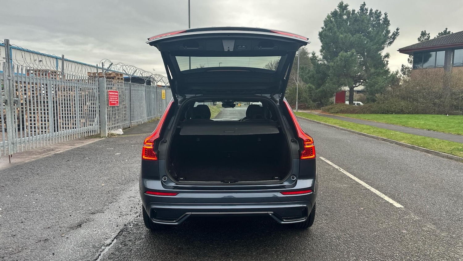 Used Volvo XC60 2021 for sale - 76612873: Photo 13