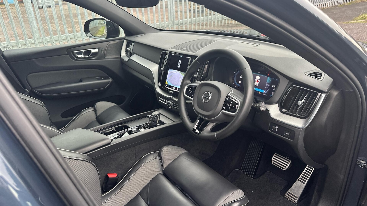 Used Volvo XC60 2021 for sale - 76612873: Photo 4