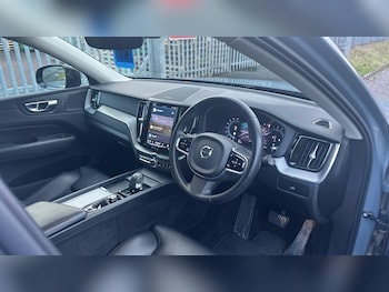 Used Volvo XC60 2023 for sale - 76752586: Photo