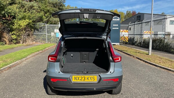 Used Volvo XC40 2023 for sale - 76284015: Photo 13