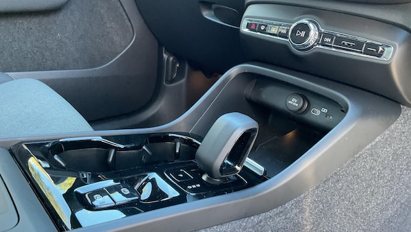 Used Volvo XC40 2023 for sale - 76284015: Photo 26