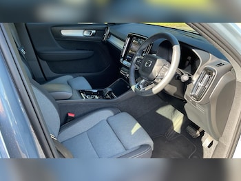 Used Volvo XC40 2023 for sale - 76284015: Photo 4