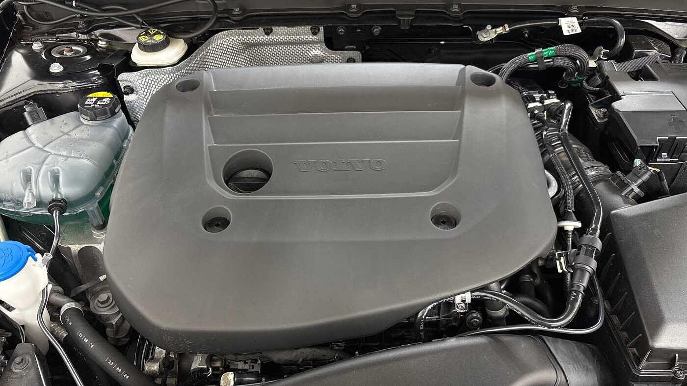 Used Volvo XC40 2024 for sale - 76336262: Photo 15