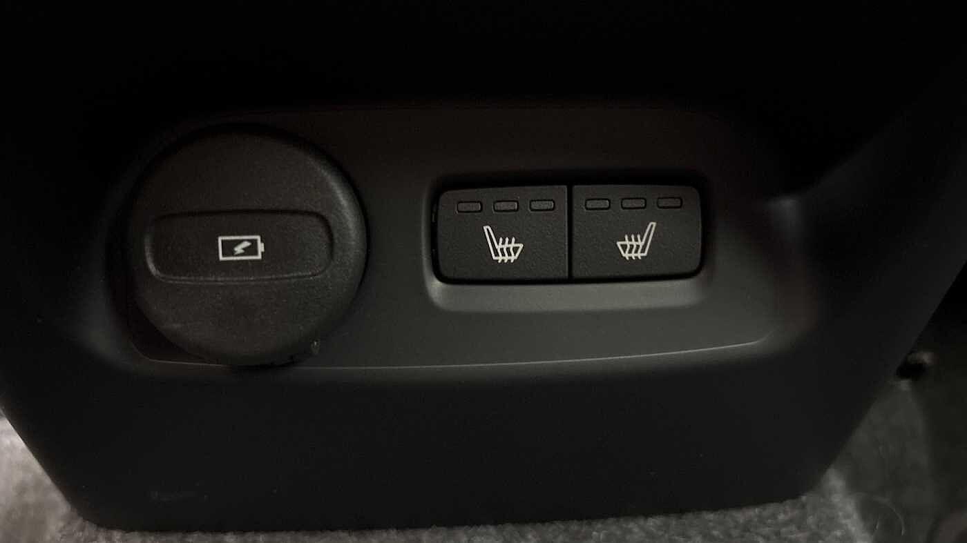 Used Volvo XC40 2024 for sale - 76336262: Photo 17