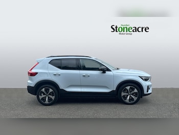 Used Volvo XC40 2025 for sale - 78684960: Photo