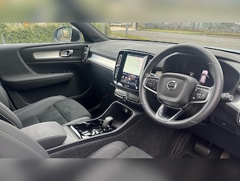 Used Volvo XC40 2025 for sale - 78684960: Photo