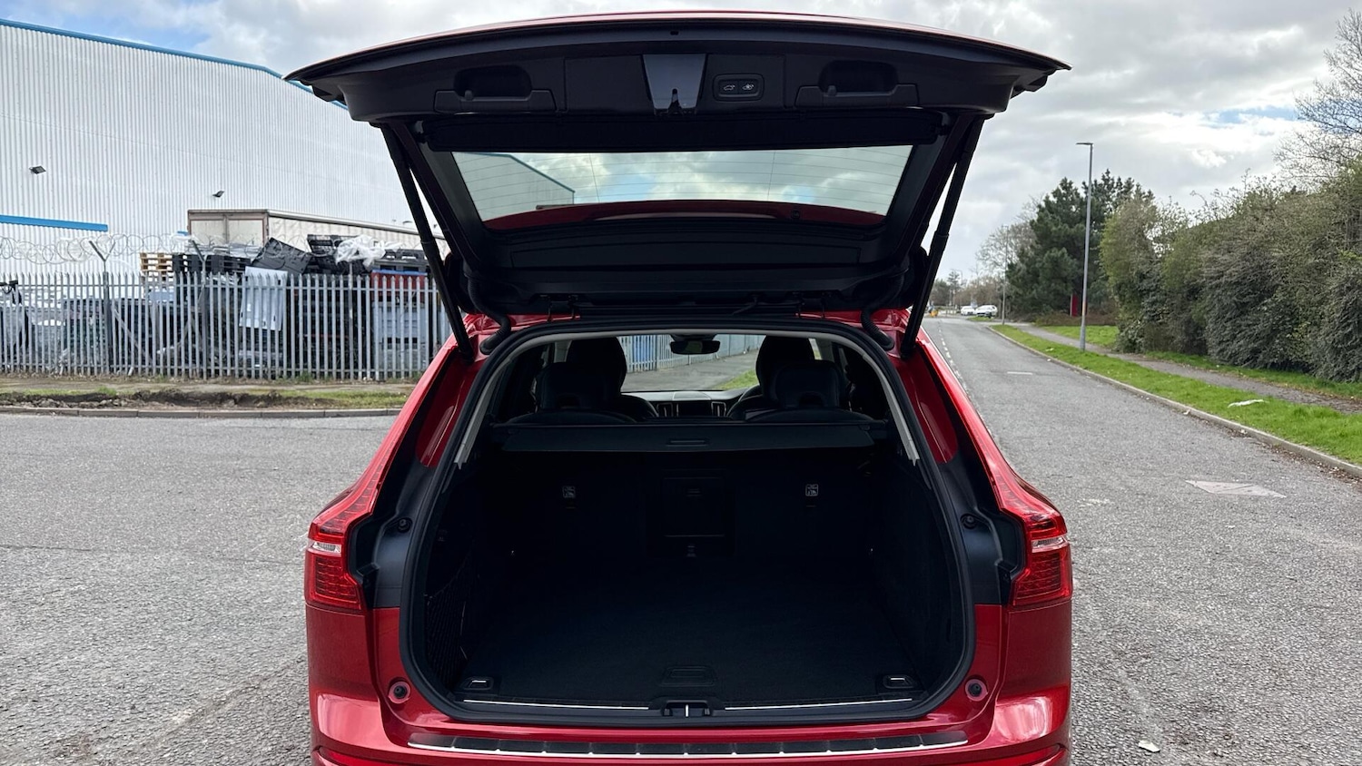 Used Volvo XC60 2023 for sale - 78057884: Photo 13