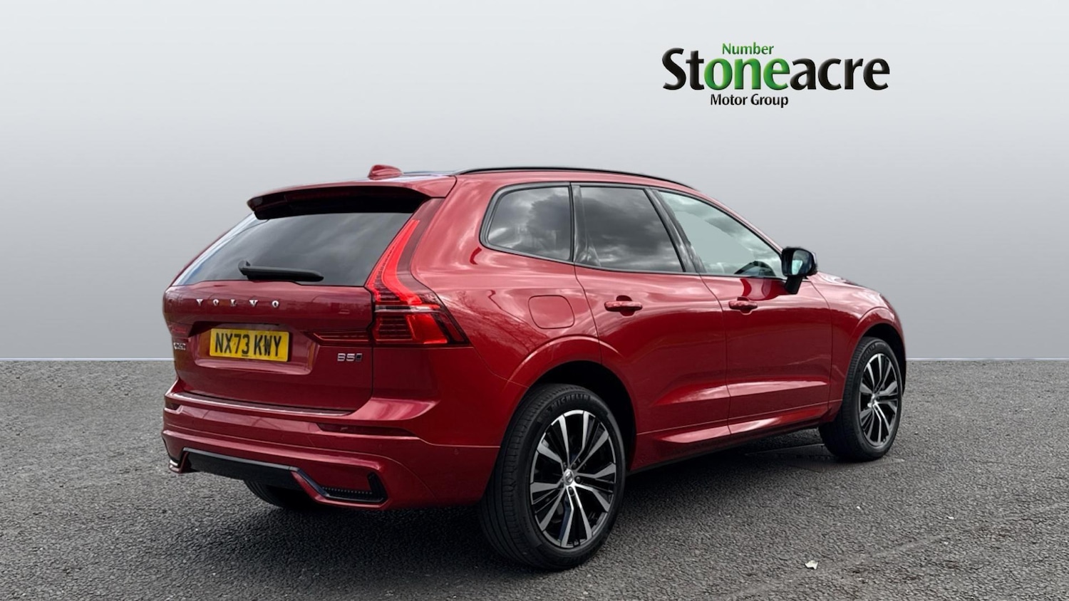 Used Volvo XC60 2023 for sale - 78057884: Photo 2