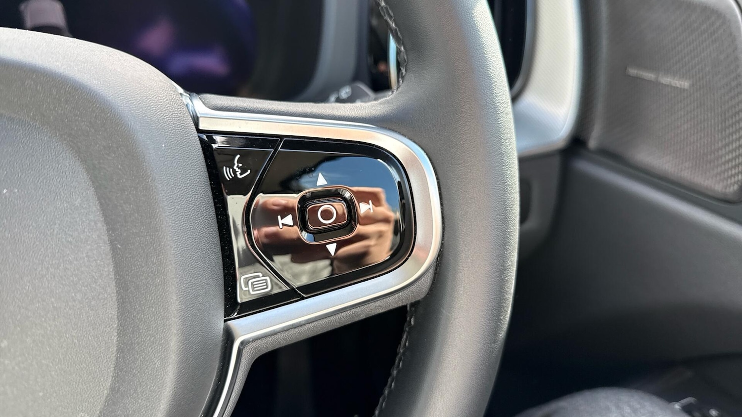 Used Volvo XC60 2023 for sale - 78057884: Photo 20