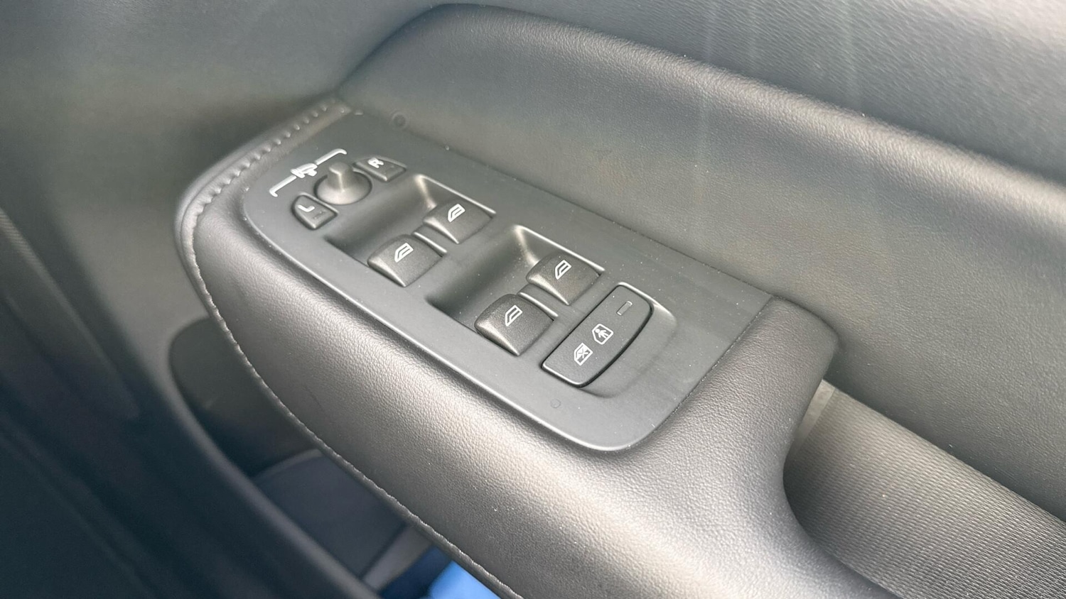 Used Volvo XC60 2023 for sale - 78057884: Photo 22