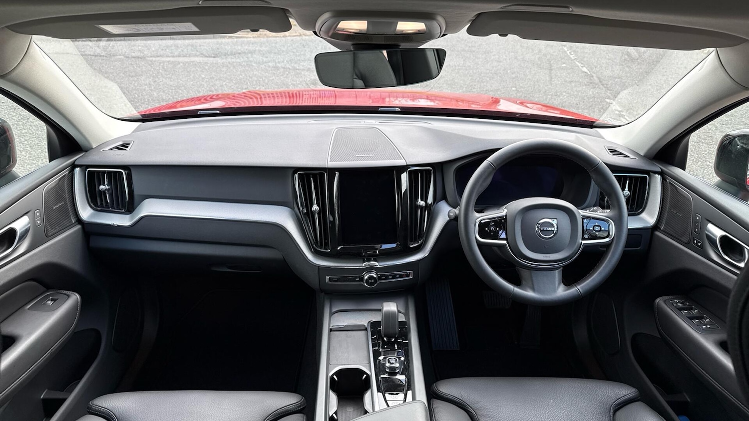 Used Volvo XC60 2023 for sale - 78057884: Photo 5