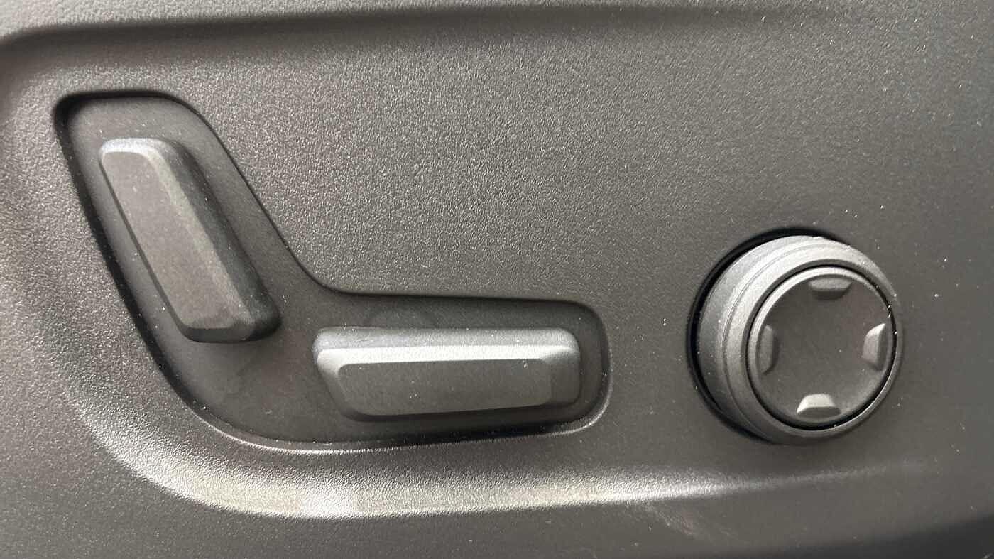 Used Volvo XC40 2025 for sale - 76337027: Photo 28