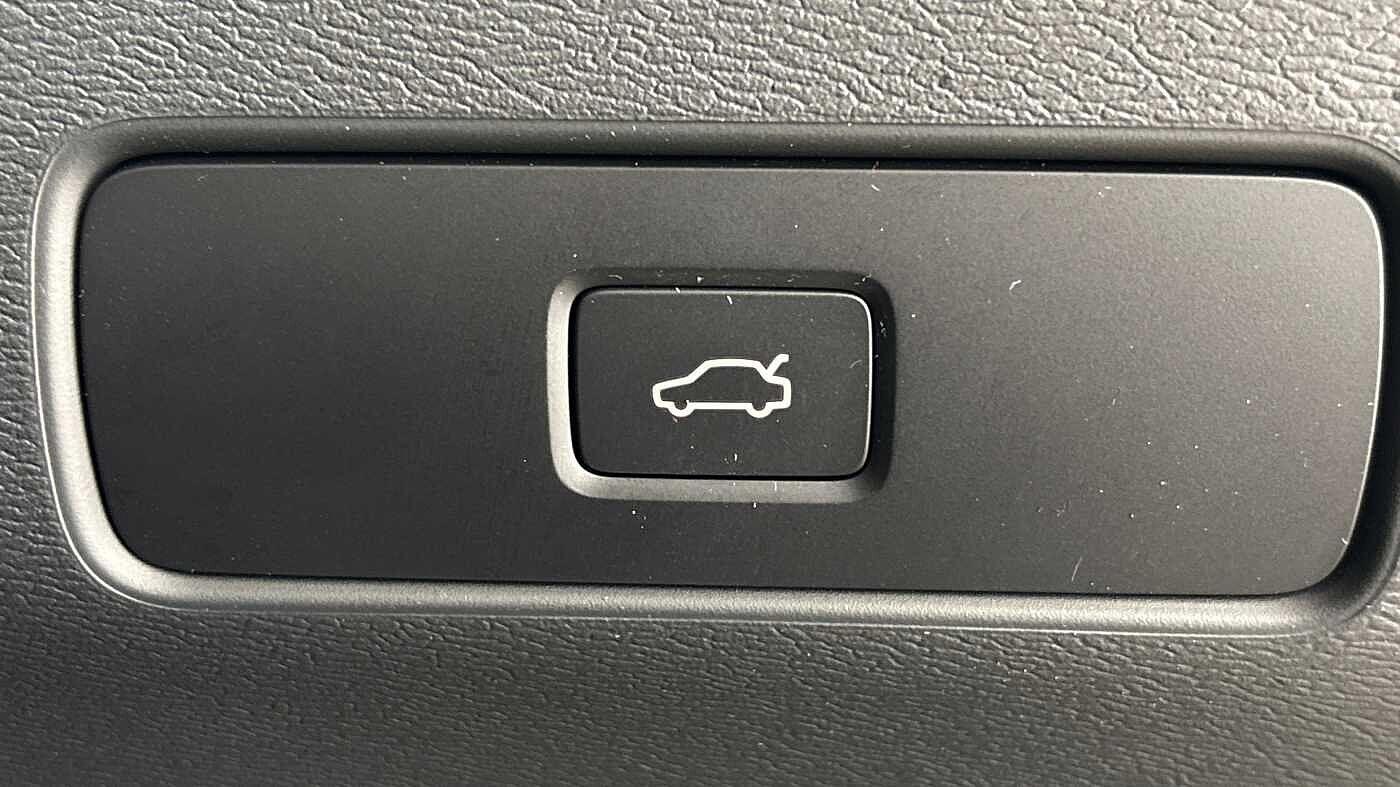 Used Volvo XC40 2025 for sale - 76337027: Photo 30
