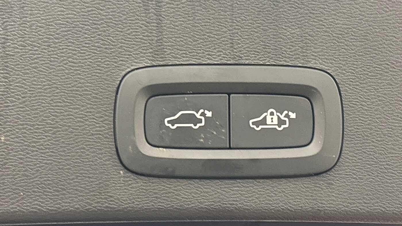 Used Volvo XC40 for sale - 77238247: Photo 18