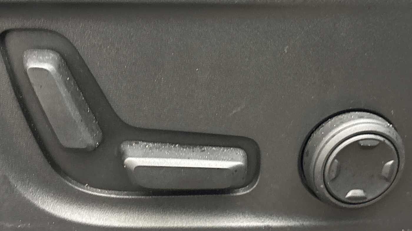 Used Volvo XC40 for sale - 77238247: Photo 27