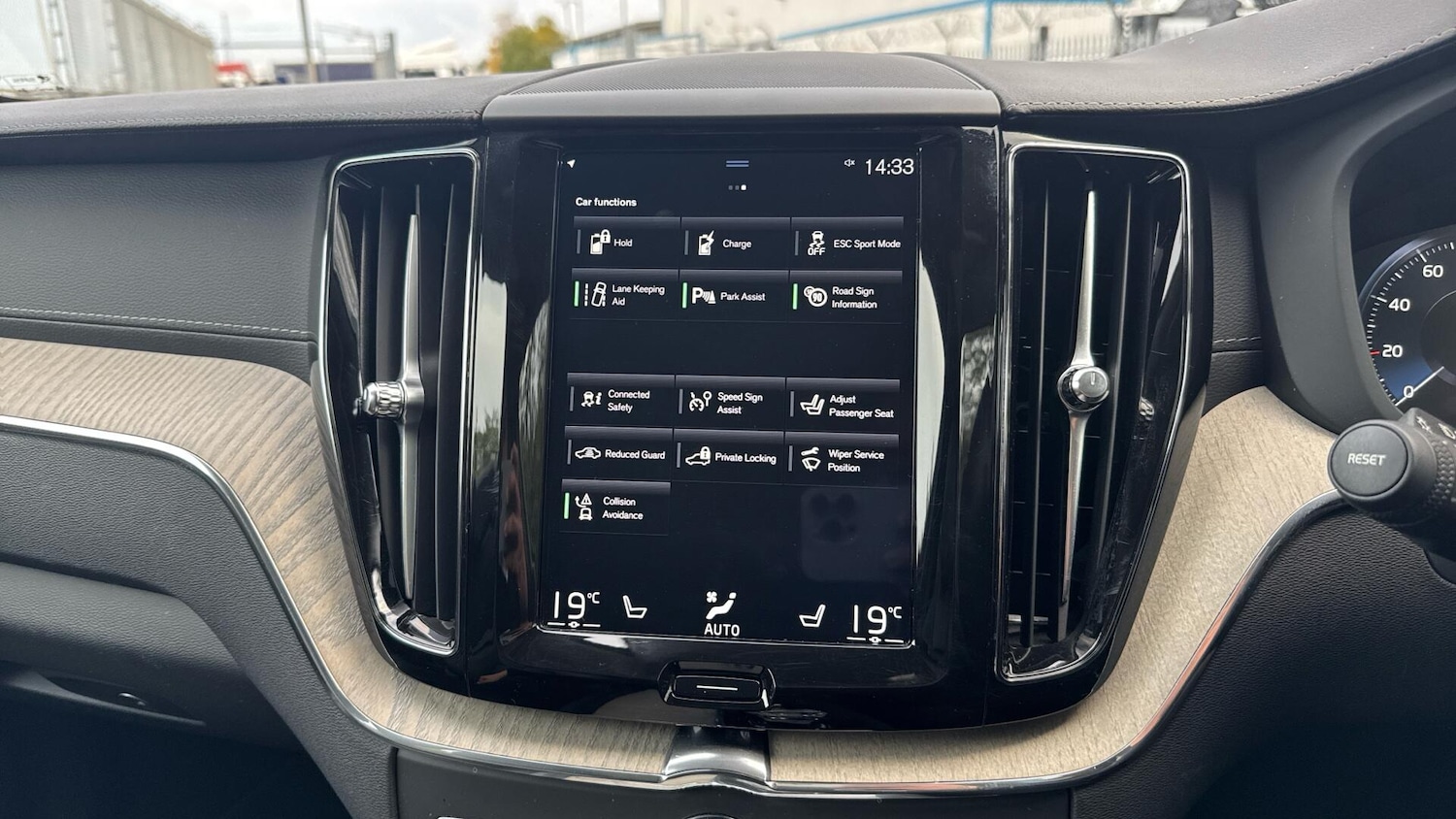 Used Volvo XC60 2020 for sale - 76715194: Photo 12