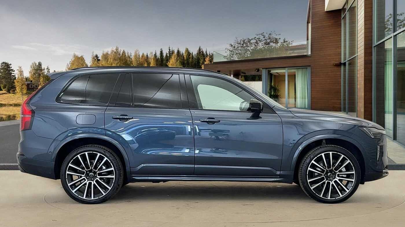Used Volvo XC90 2025 for sale - 76337844: Photo 2