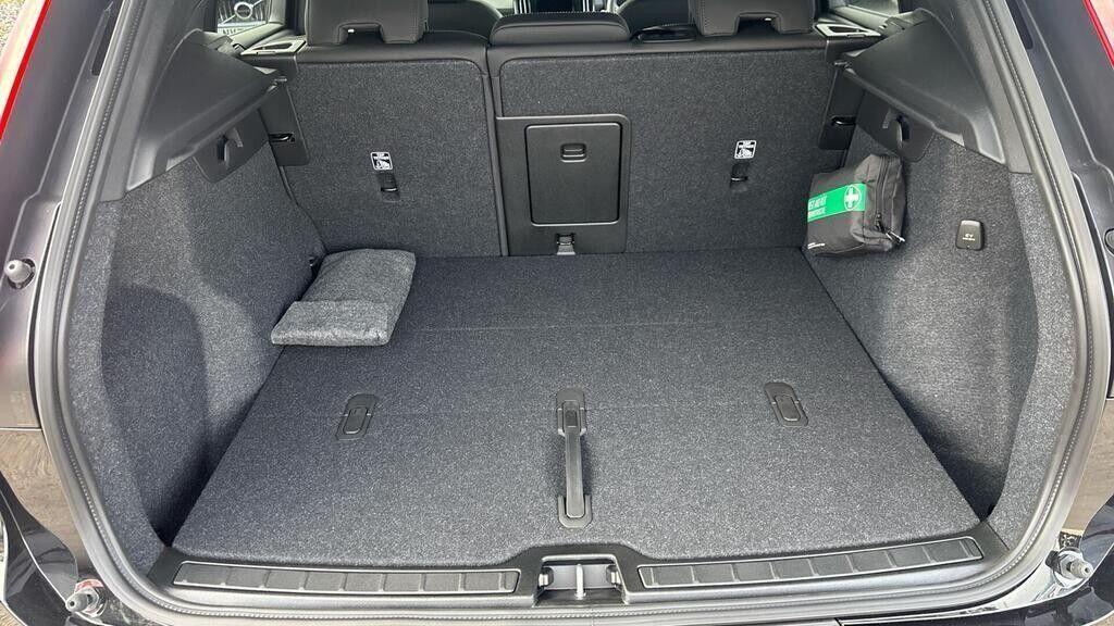 Used Volvo XC40 for sale - 76786683: Photo 24