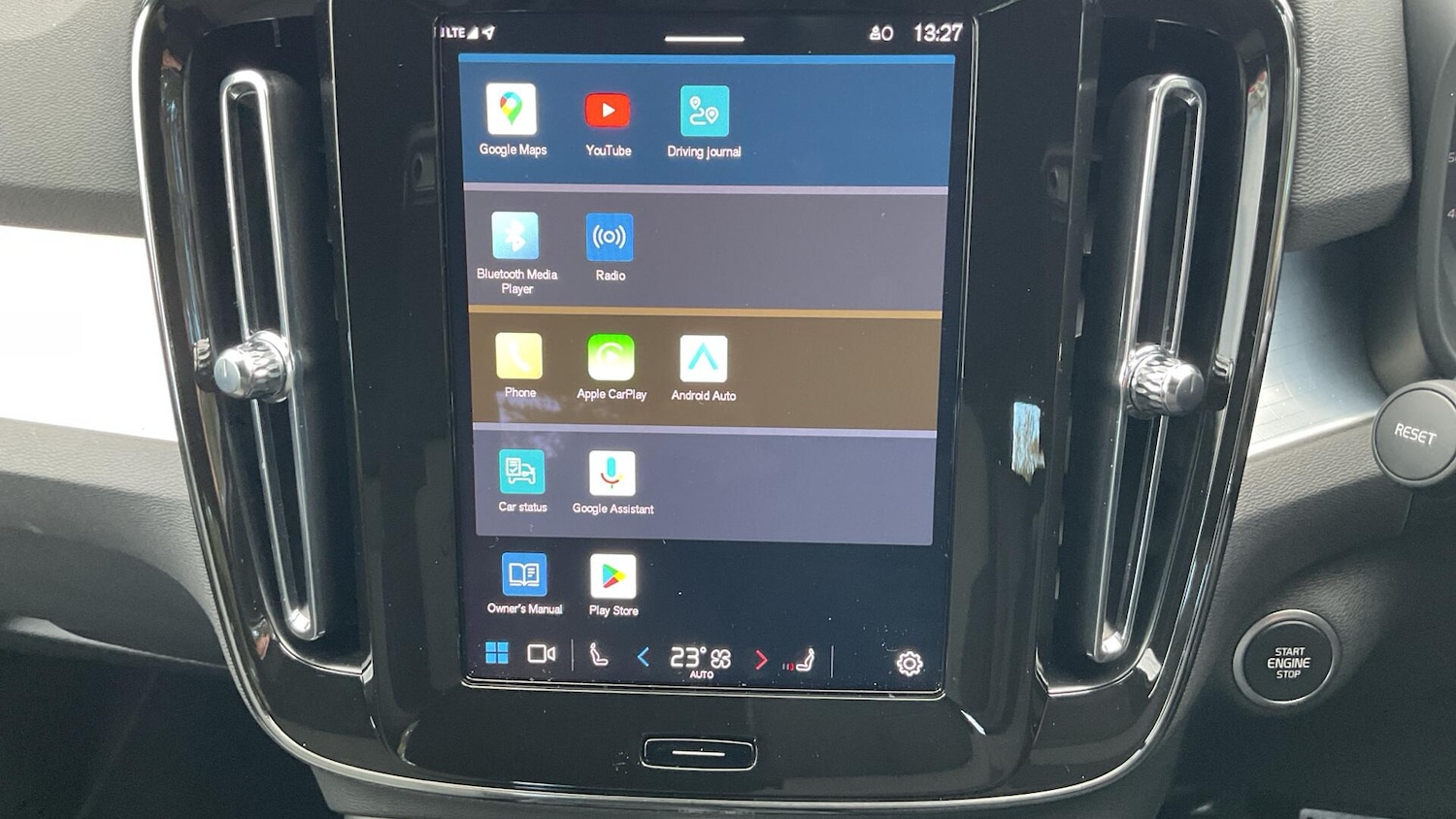 Used Volvo XC40 2025 for sale - 76336653: Photo 12