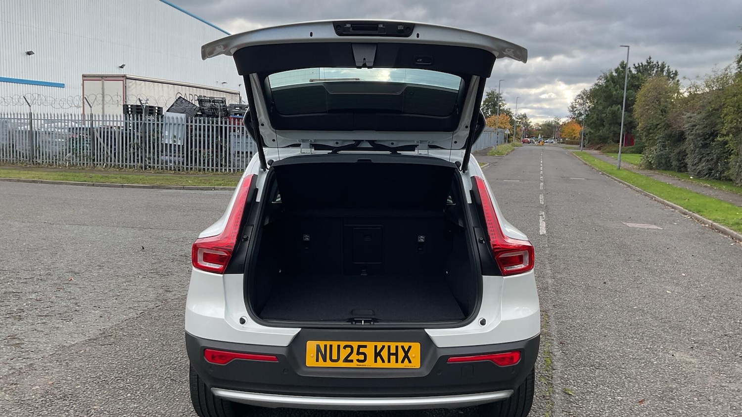 Used Volvo XC40 2025 for sale - 76336653: Photo 13