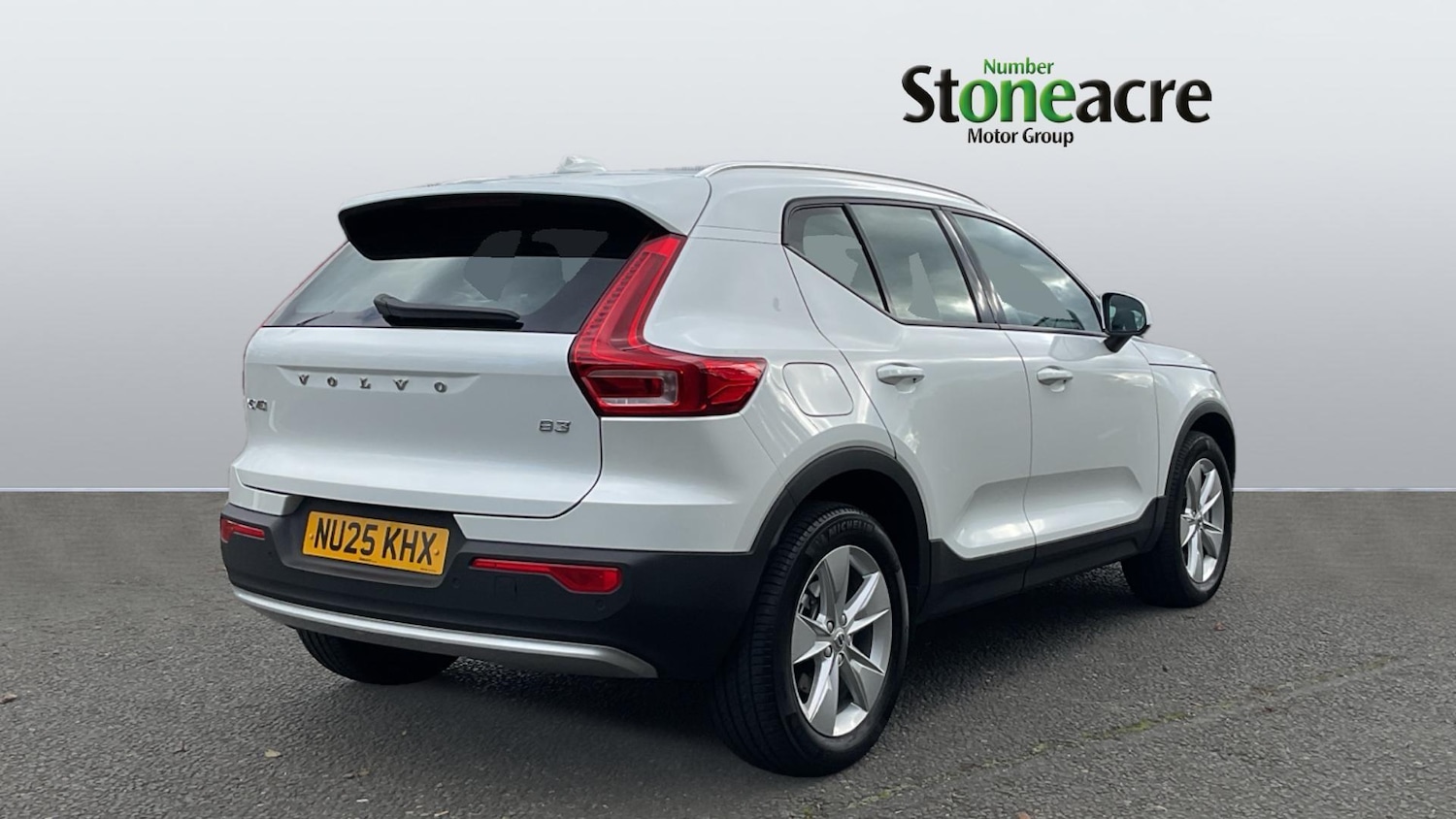 Used Volvo XC40 2025 for sale - 76336653: Photo 2