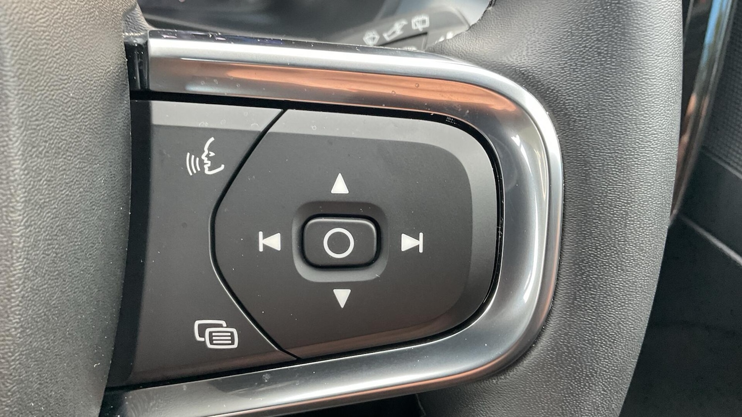 Used Volvo XC40 2025 for sale - 76336653: Photo 22
