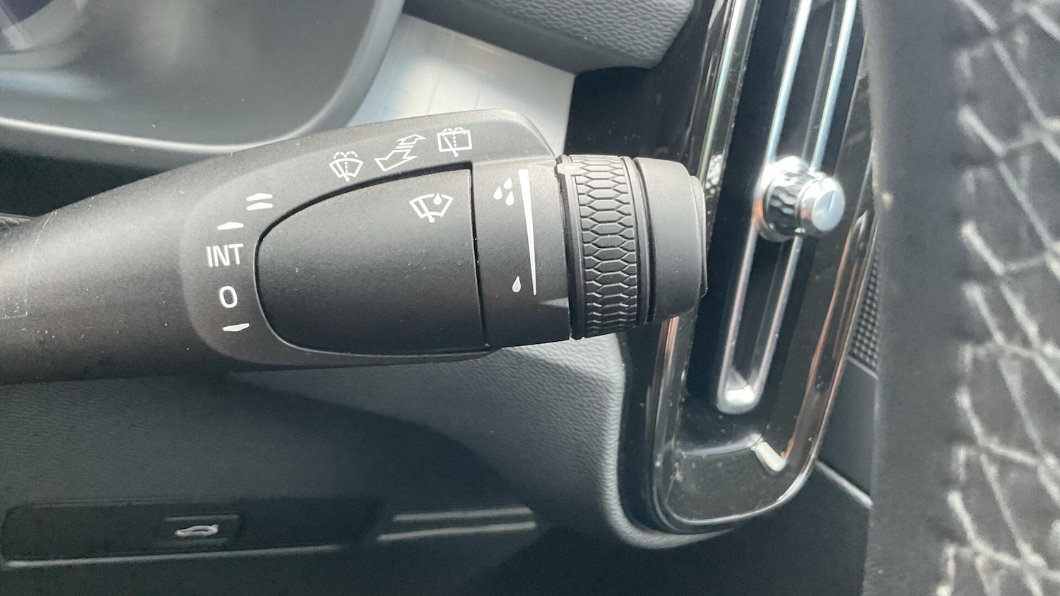 Used Volvo XC40 2025 for sale - 76336653: Photo 23