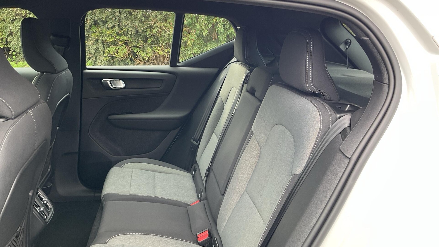 Used Volvo XC40 2025 for sale - 76336653: Photo 33