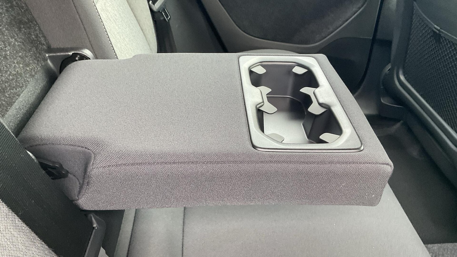Used Volvo XC40 2025 for sale - 76336653: Photo 34