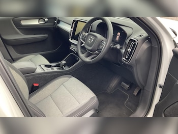 Used Volvo XC40 2025 for sale - 76336653: Photo