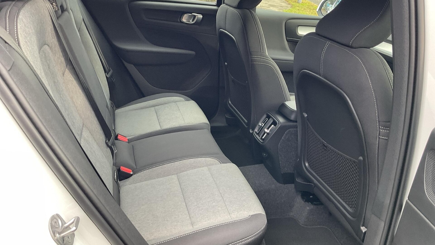 Used Volvo XC40 2025 for sale - 76336653: Photo 6