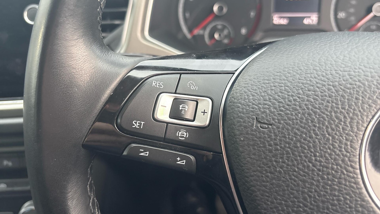 Used Volkswagen T-Roc 2020 for sale - 77425517: Photo 25