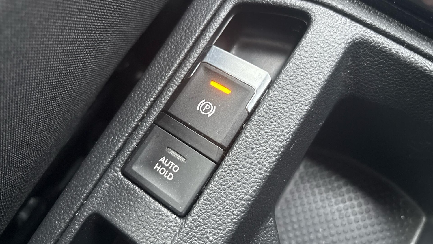 Used Volkswagen T-Roc 2020 for sale - 77425517: Photo 28