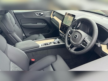 Used Volvo XC60 2025 for sale - 75298081: Photo