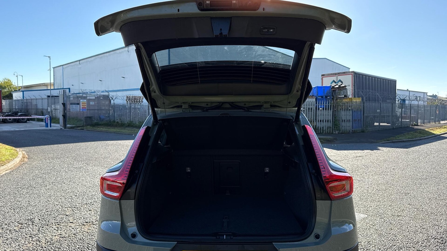 Used Volvo XC40 2023 for sale - 76094666: Photo 13