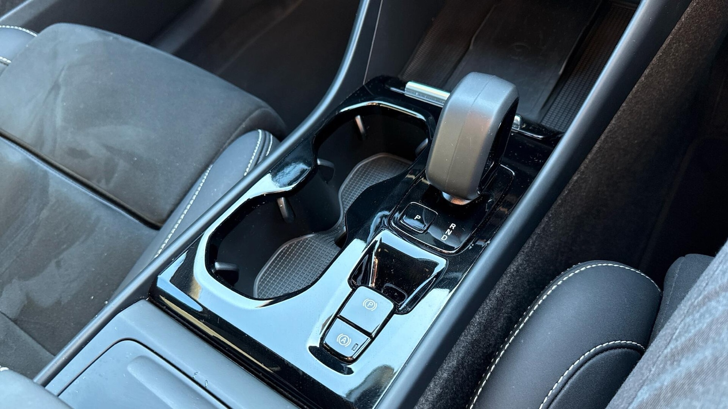 Used Volvo XC40 2023 for sale - 76094666: Photo 23