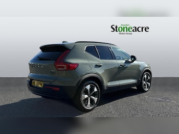 Used Volvo XC40 2023 for sale - 76094666: Photo 2