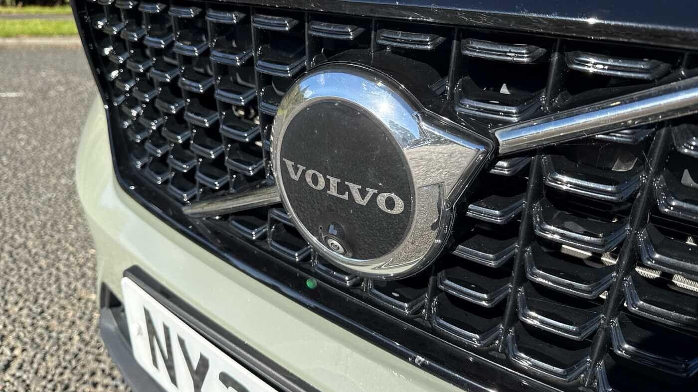 Used Volvo XC40 2023 for sale - 76094666: Photo 44